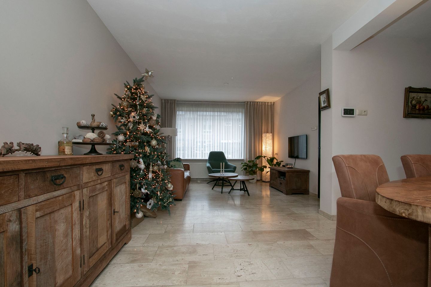 Foto 10 van Albertina Agnesstraat 6