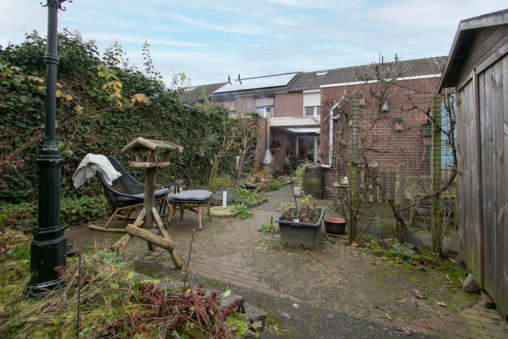 Bekijk foto 33 van Albertina Agnesstraat 6