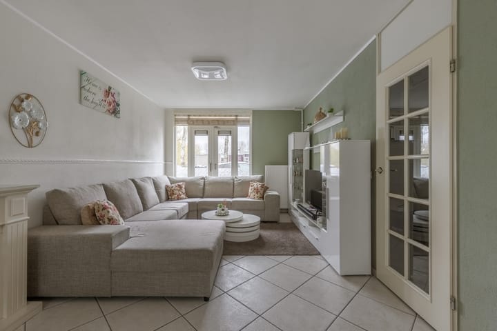 Foto 7 van C. van Eesterenplein 8