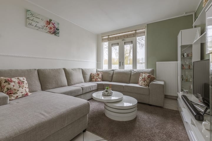 Foto 9 van C. van Eesterenplein 8