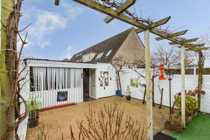 Foto 32 van C. van Eesterenplein 8