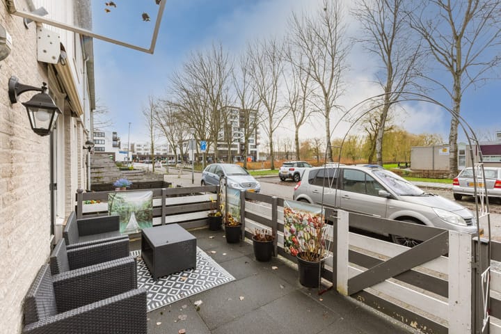 Foto 37 van C. van Eesterenplein 8