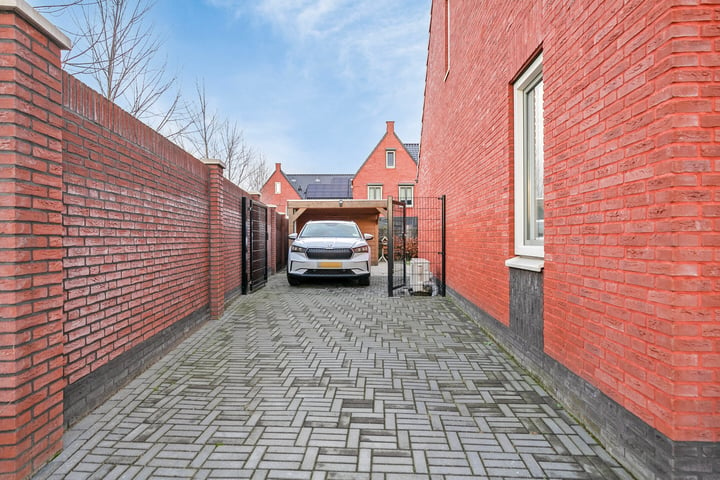 View photo 26 of Abraham van der Hulststraat 6