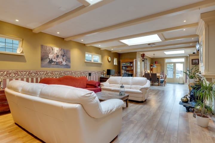 Foto 12 van Rechtestraat 110