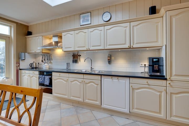 Foto 18 van Rechtestraat 110