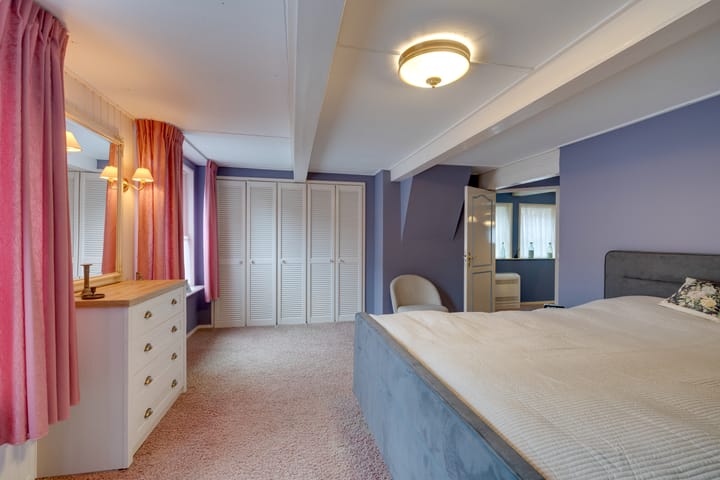 Foto 27 van Rechtestraat 110