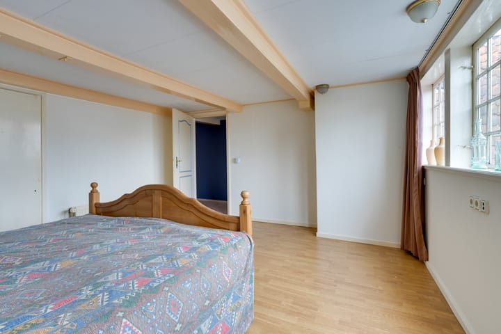 Foto 31 van Rechtestraat 110