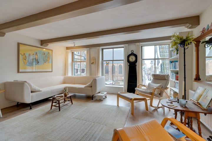 Foto 48 van Rechtestraat 110