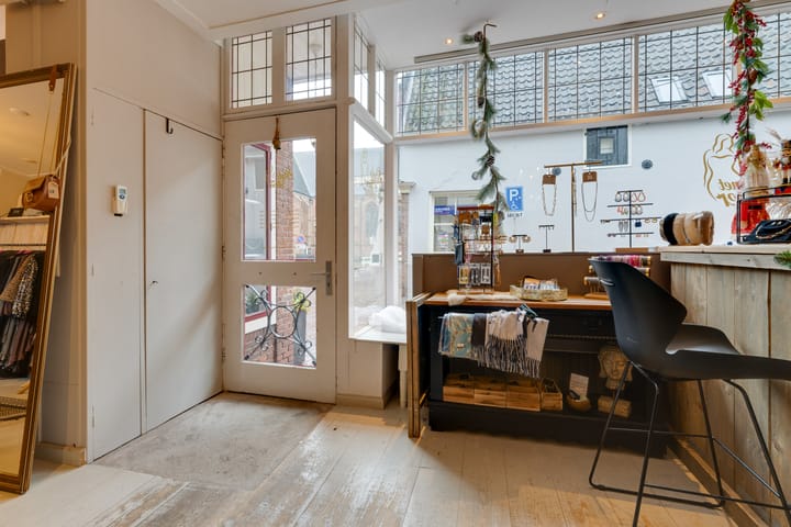 Foto 69 van Rechtestraat 110