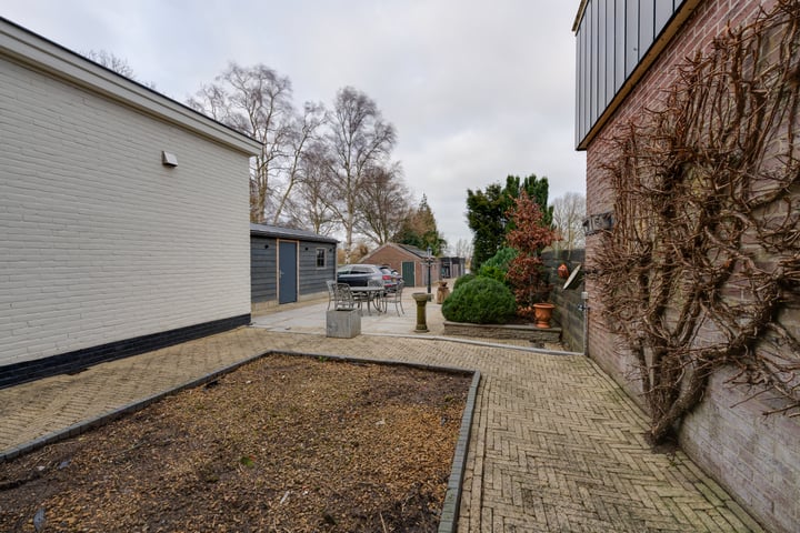 View photo 79 of Rechtestraat 110