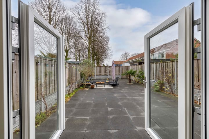 Foto 3 van Lucernehof 84