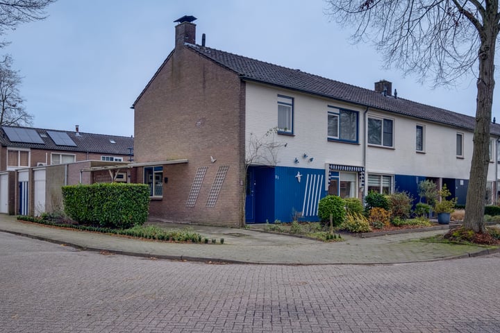 Bekijk foto 25 van Graaf Hendriklaan 21