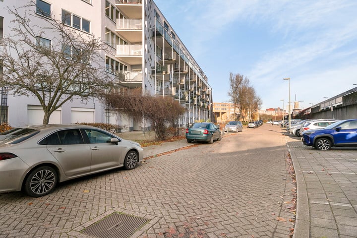 Bekijk foto 33 van Merwedestraat 66