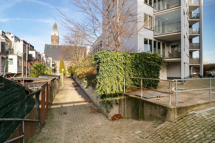 Bekijk foto 36 van Merwedestraat 66