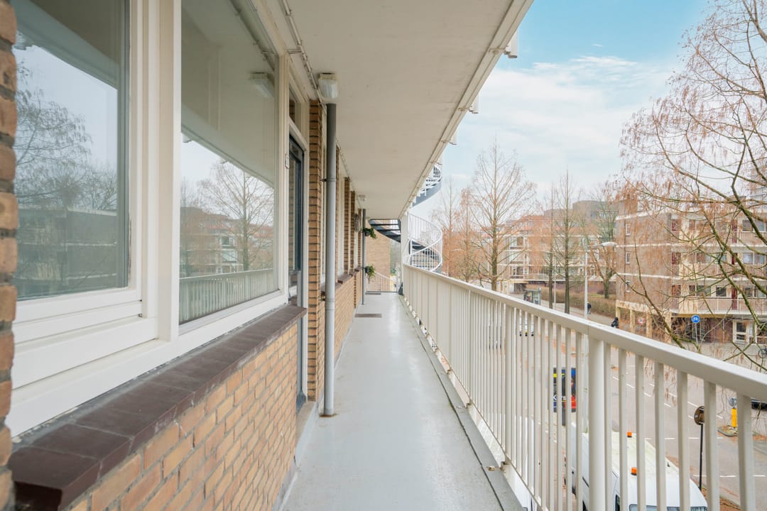 Photo 16 of Arent Janszoon Ernststraat 771