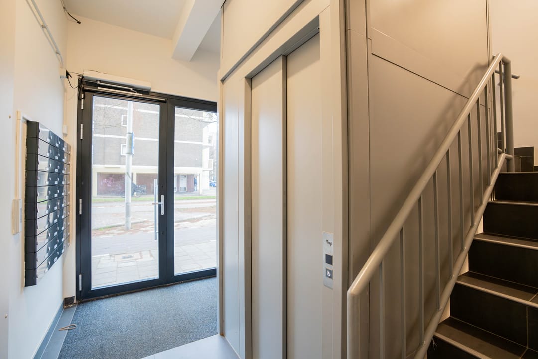 Photo 17 of Arent Janszoon Ernststraat 771