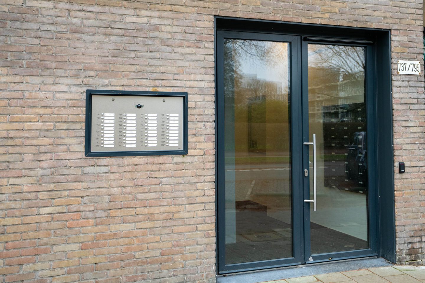 Photo 19 of Arent Janszoon Ernststraat 771