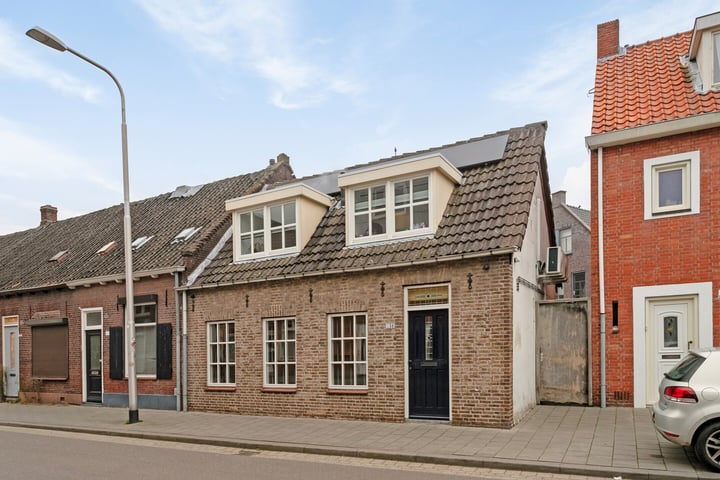 View photo 6 of Hoefstraat 138