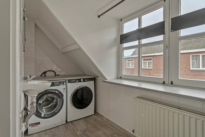 Foto 33 van Hoefstraat 138