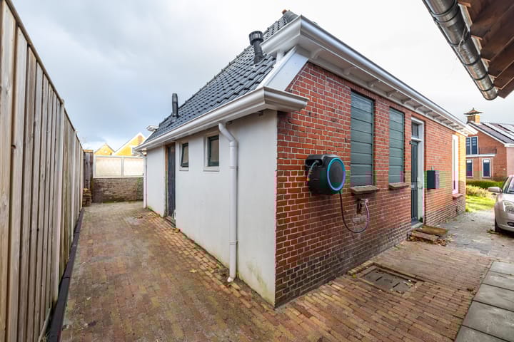 Foto 7 van Burg. Wiersumstraat 5