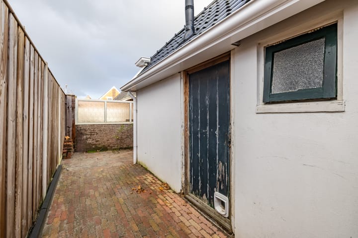 Foto 8 van Burg. Wiersumstraat 5