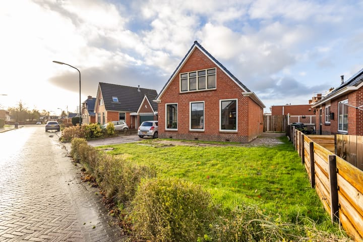 Foto 3 van Burg. Wiersumstraat 5