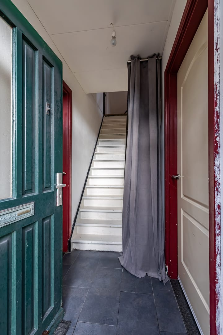 Foto 11 van Burg. Wiersumstraat 5