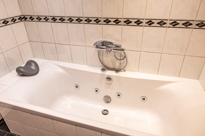 Foto 27 van Burg. Wiersumstraat 5