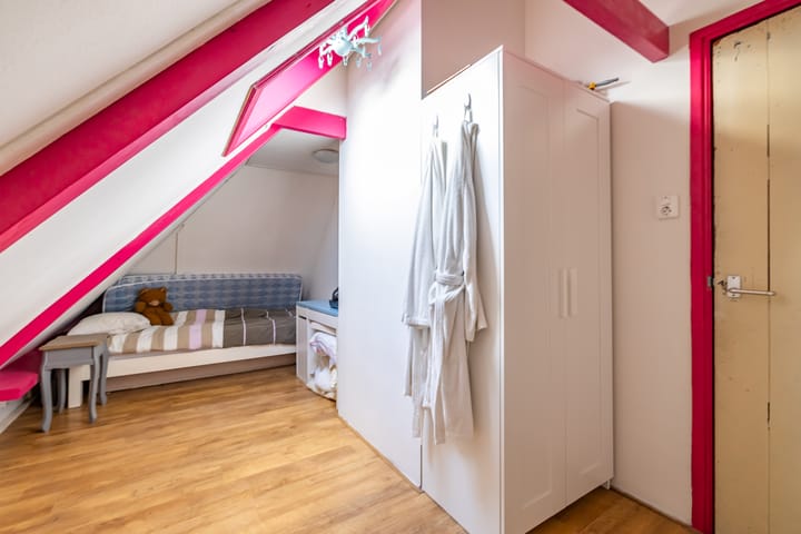 Foto 35 van Burg. Wiersumstraat 5