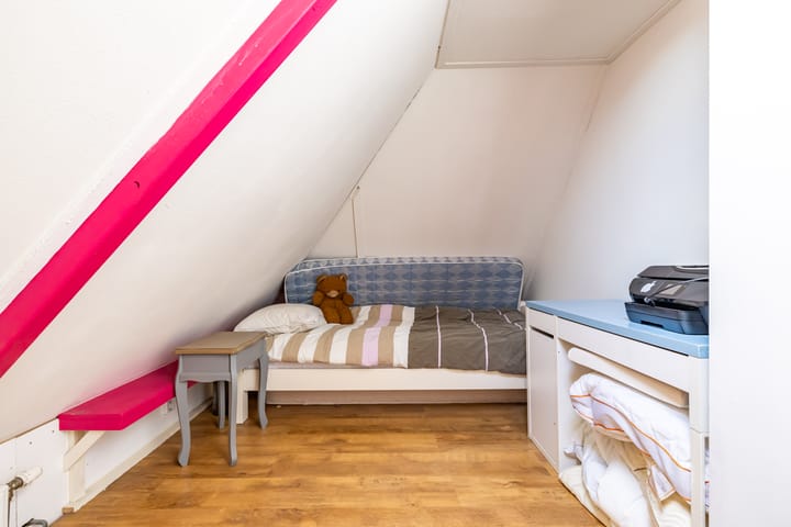 Foto 36 van Burg. Wiersumstraat 5