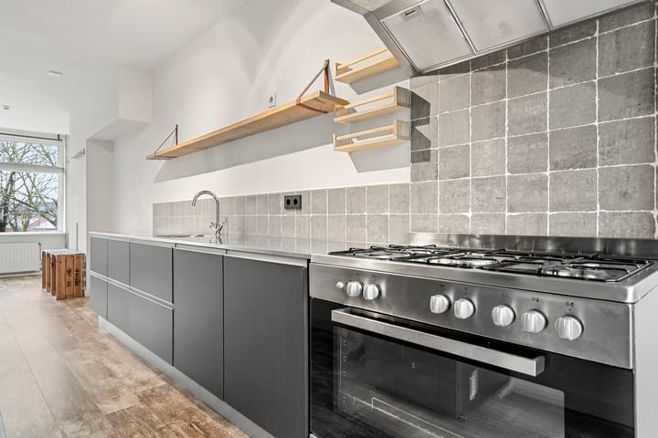 Foto 3 van Bernhardstraat 33-II