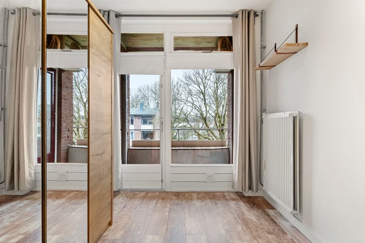 Foto 8 van Bernhardstraat 33-II