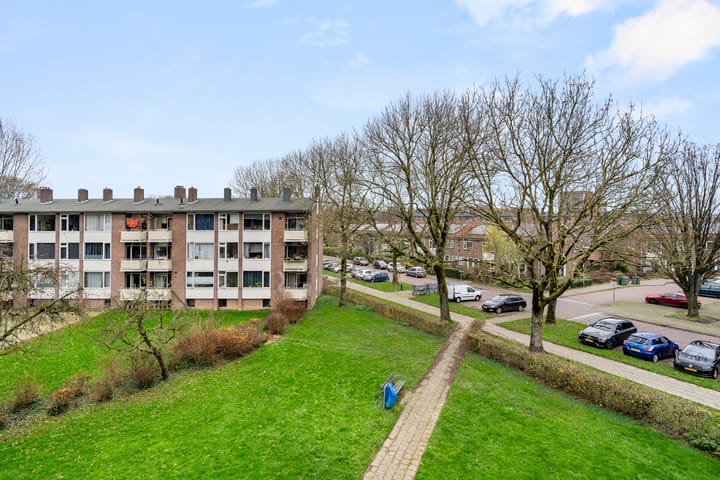 Foto 24 van Bernhardstraat 33-II