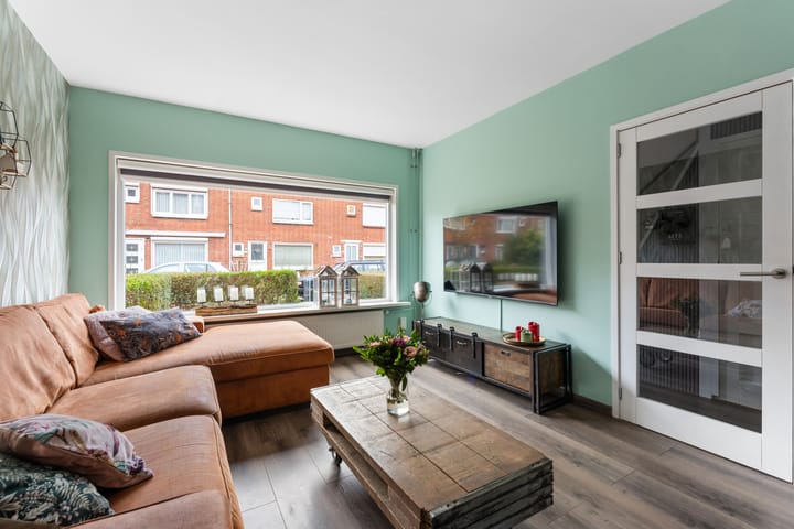 Foto 5 van Azaleastraat 21