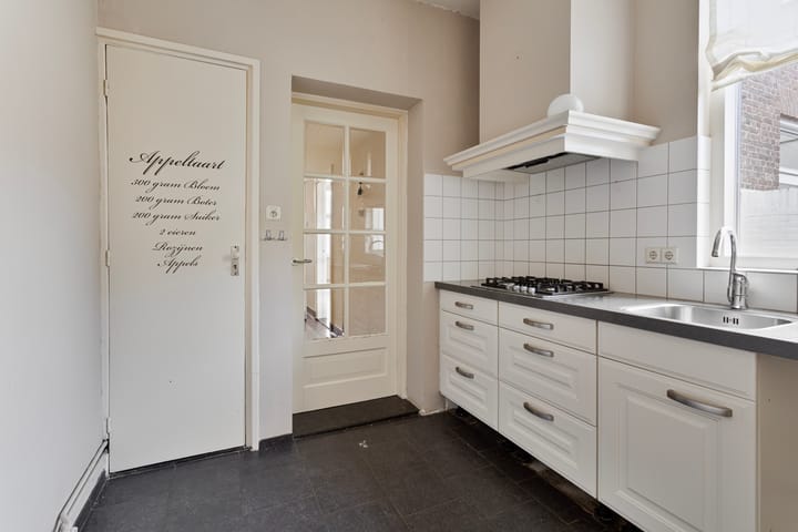 Foto 9 van Elisabeth Strouvenlaan 55