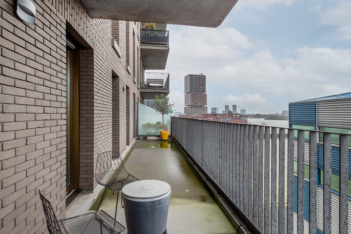 Foto 34 van Lloydstraat 216