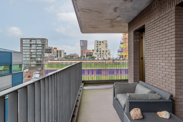 Foto 37 van Lloydstraat 216