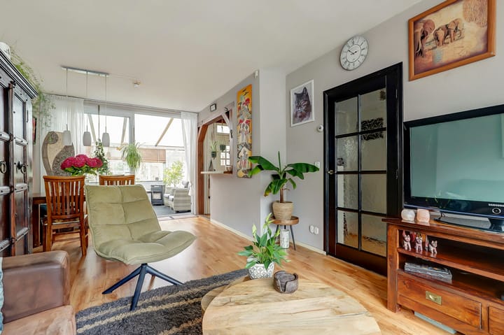 Foto 11 van Janus Erasmiusstraat 8