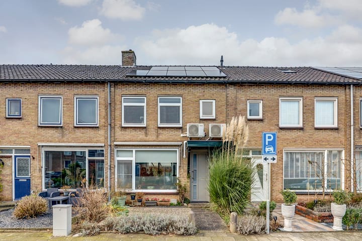 Foto 52 van Janus Erasmiusstraat 8