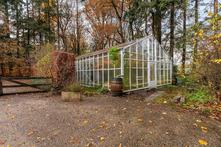 Photo 35 of Badhuislaan 81