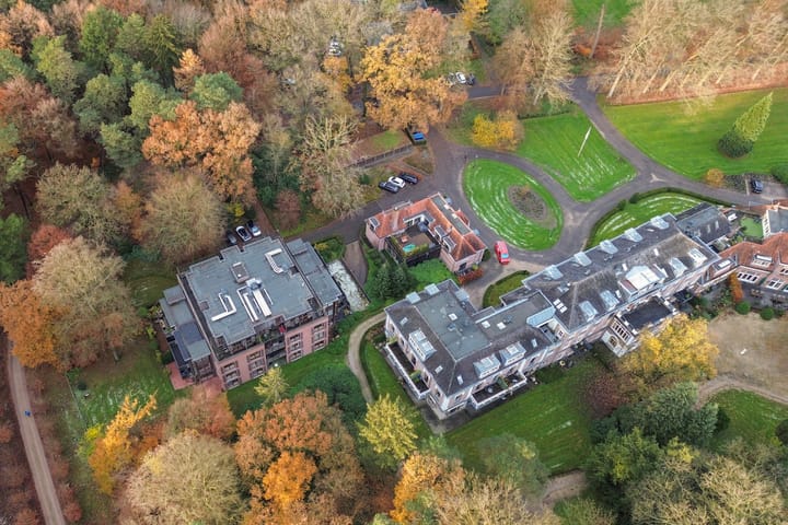 Photo 48 of Badhuislaan 81