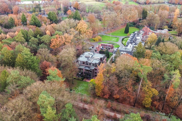 Photo 42 of Badhuislaan 81