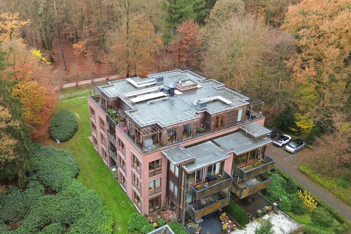 Photo 47 of Badhuislaan 81