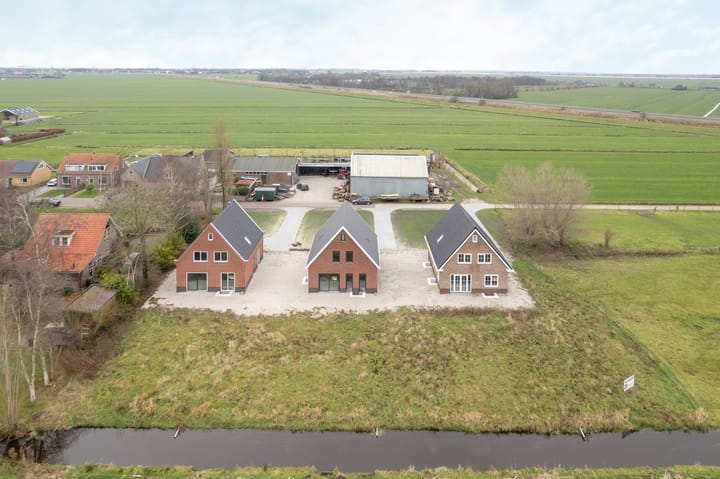 Foto 11 van Molenweg 8-B