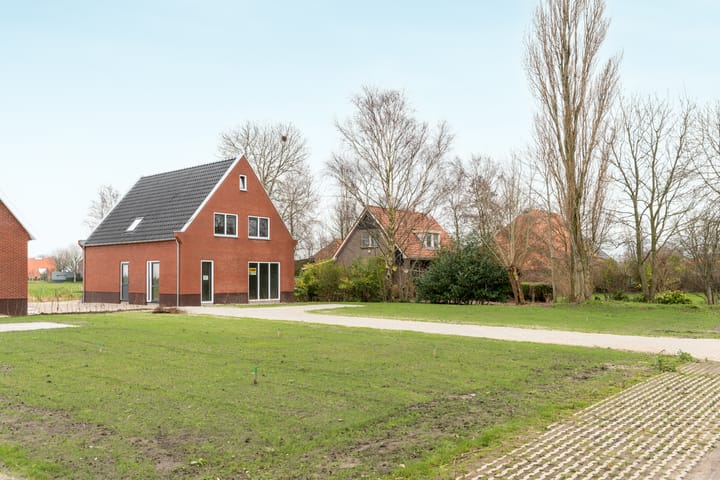 Foto 20 van Molenweg 8-B