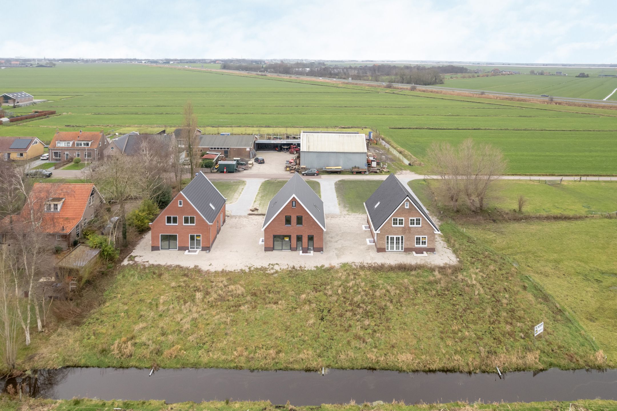 Foto 15 van Molenweg 8-C