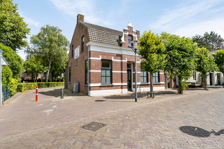 Bekijk foto 1 van Kerkstraat 12