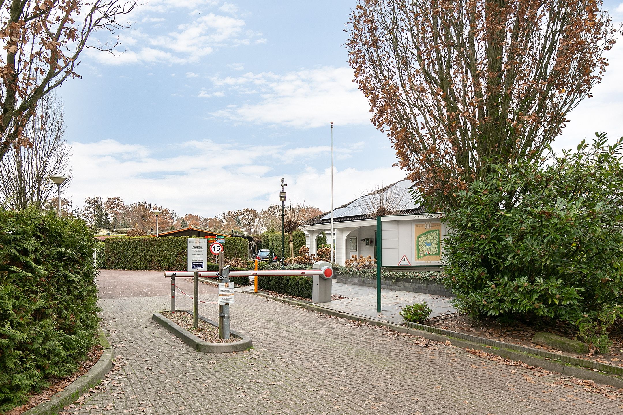 Foto 21 van Coevorderweg 27-141