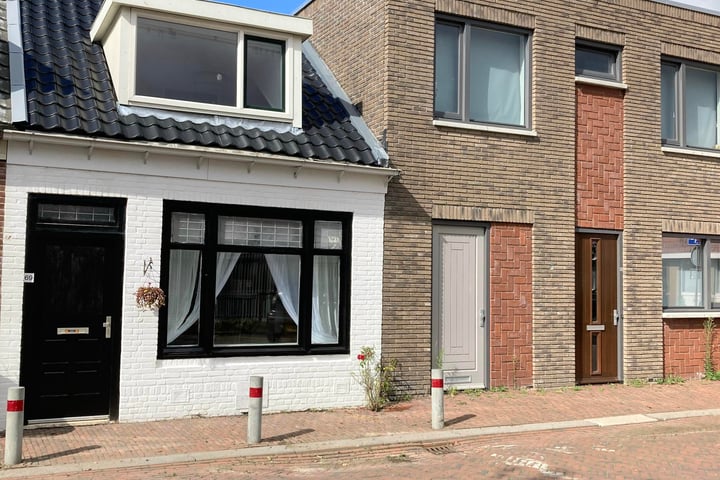 Bekijk foto 2 van Koningdwarsstraat 69