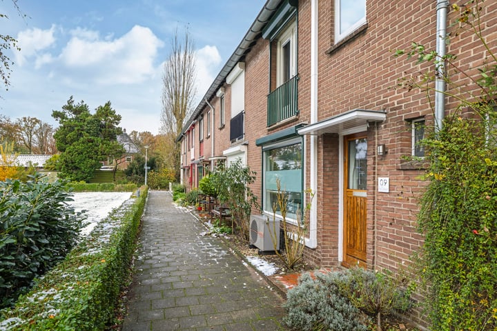 Bekijk foto 39 van Leerinkstraat 9